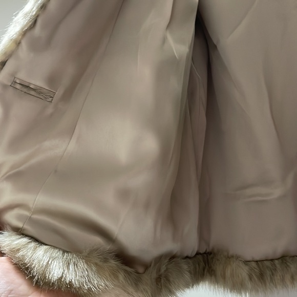 Faux fur bomber - Picture 4 of 5